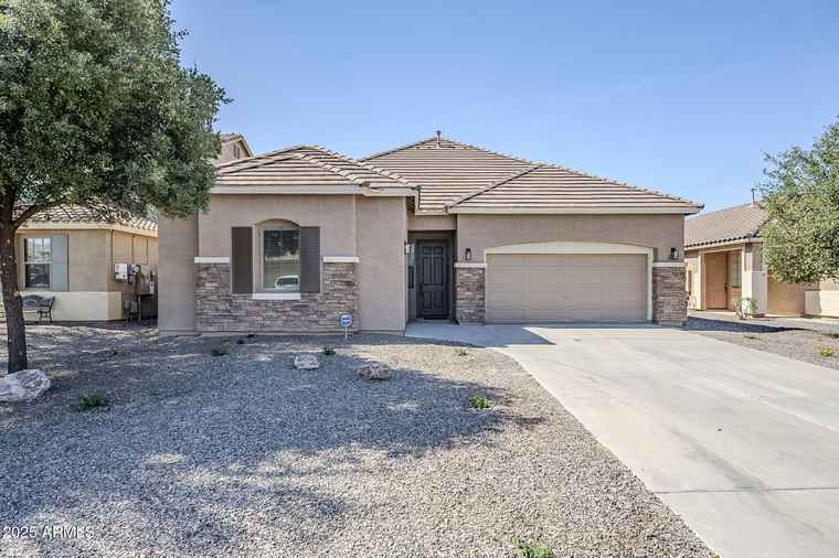 Photo of 1367 W Stephanie Ln San Tan Valley, AZ 85143