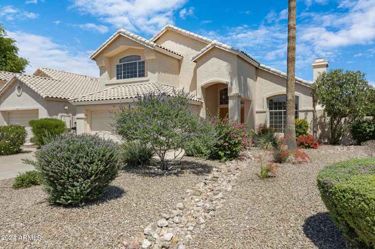 Photo of 961 N Willow St Chandler, AZ 85226