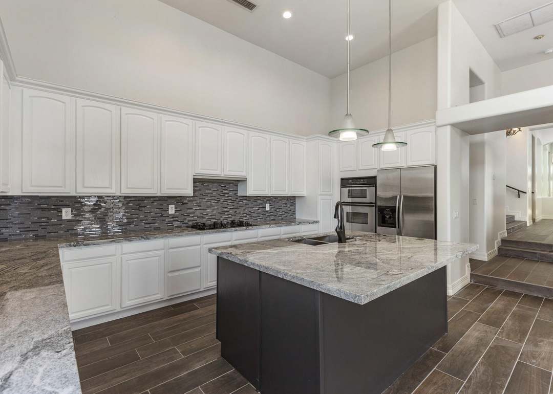 8006 S 38th Pl, Phoenix, AZ 85042