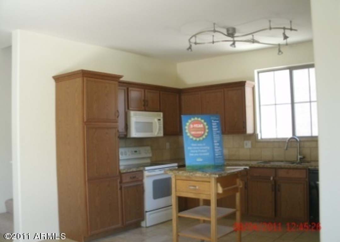 1918 E LOMA VISTA St, Gilbert, AZ 85295