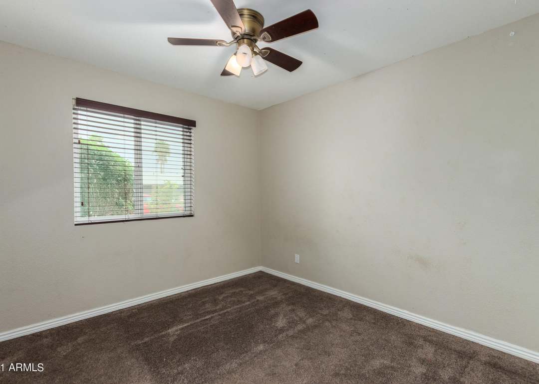 535 E Papago Dr, Tempe, AZ 85288