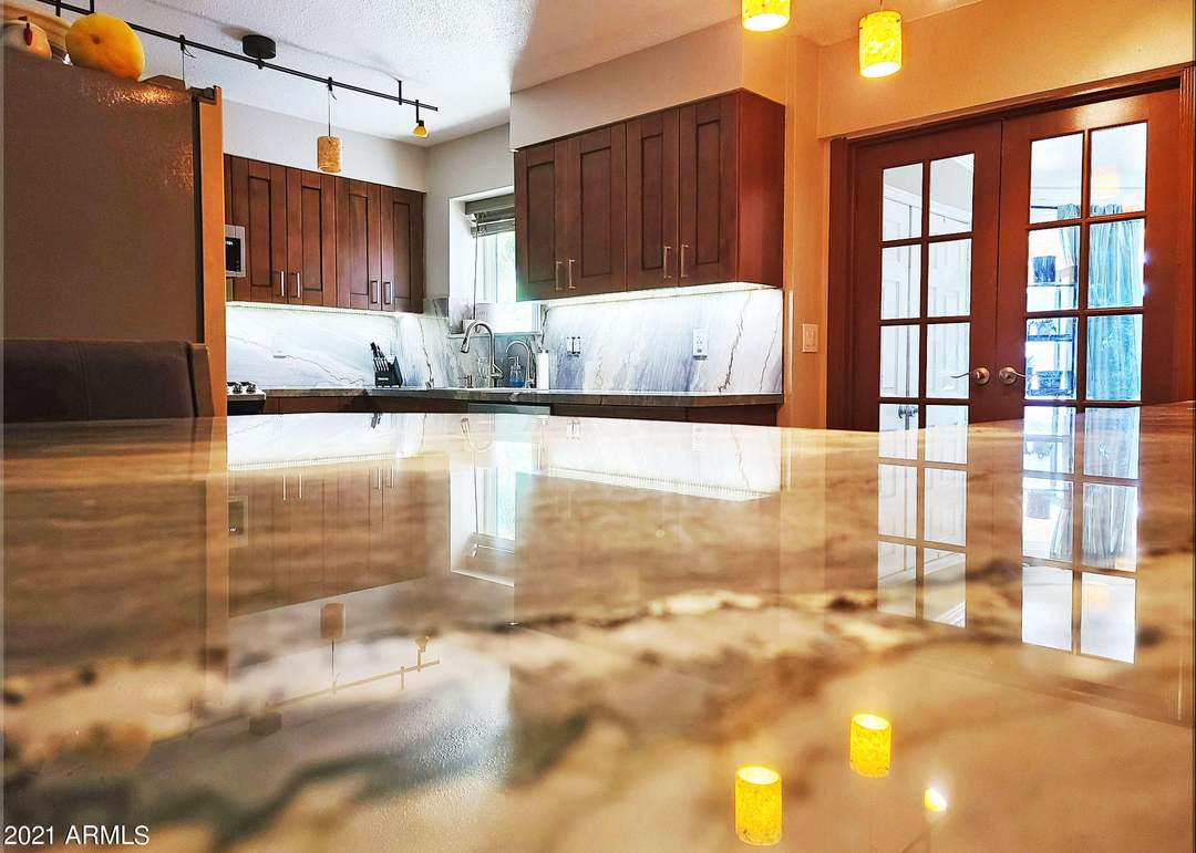 535 E Papago Dr, Tempe, AZ 85288