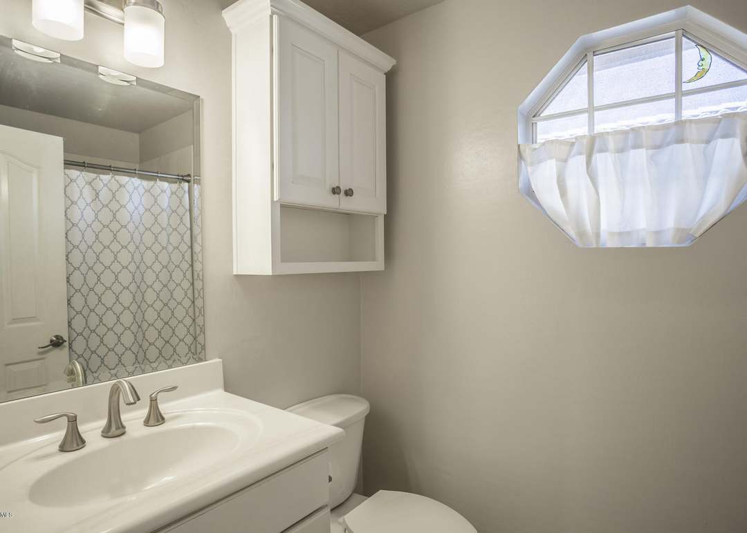 4218 E Muirwood Dr, Phoenix, AZ 85048
