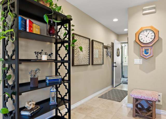 Property at 2623 Antonio Dr #104, Camarillo, CA 93010, 1 bed, 1 bath