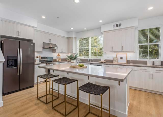 Property at 5680 Surfrider Way #105, Goleta, CA 93117, 3 beds, 2.5 baths