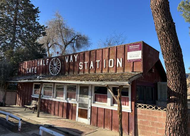 Property at 28511 Maricopa Hwy, Cuyama, CA 93252, 2 beds, 3 baths