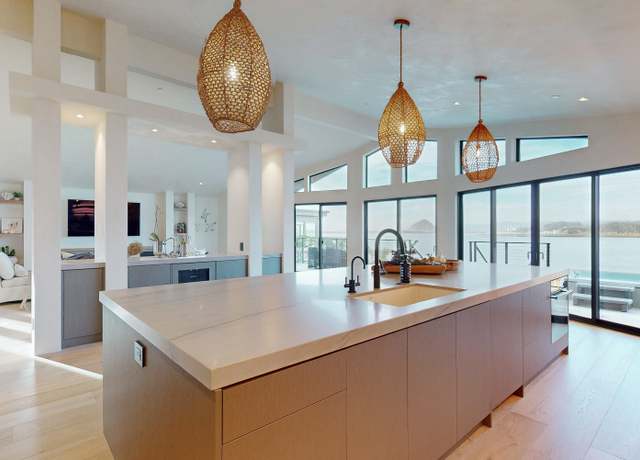 Property at 670 Santa Lucia Ave, Los Osos, CA 93402, 4 beds, 4.5 baths