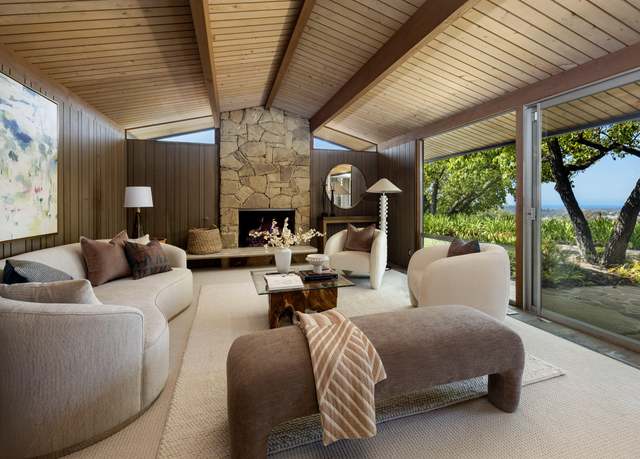 Property at 979 Debra Dr, Santa Barbara, CA 93110, 4 beds, 2.5 baths