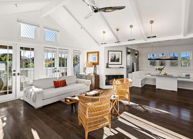 Property at 1227 De la Vina St #C, Santa Barbara, CA 93101, 2 beds, 2 baths