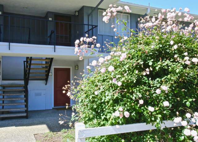 Property at 3639 San Remo Dr #4, Santa Barbara, CA 93105, 2 beds, 2 baths