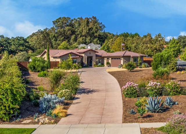 Property at 690 Valley Oak Rd, Solvang, CA 93463, 3 beds, 3.5 baths