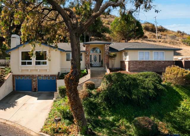 Property at 34 Cambridge Dr, Lompoc, CA 93436, 3 beds, 2.5 baths
