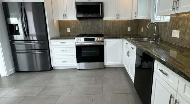 Photo of 1048 Dover Ln, Ventura, CA 93001