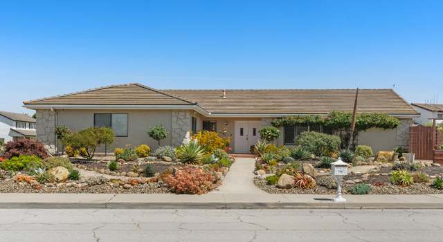 Photo of 1001 Foxenwood Dr, Santa Maria, CA 93455