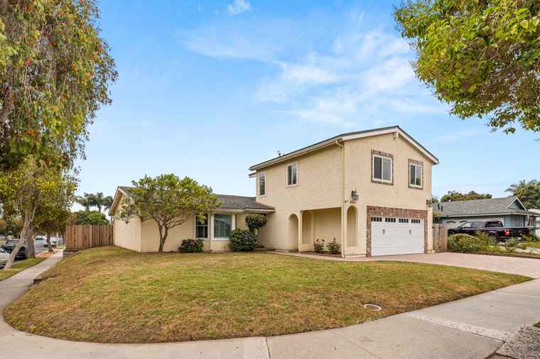 Photo of 4595 Aragon Dr Carpinteria, CA 93013