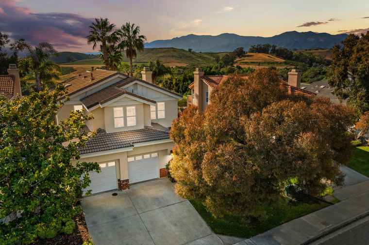 Photo of 7926 Winchester Cir Goleta, CA 93117