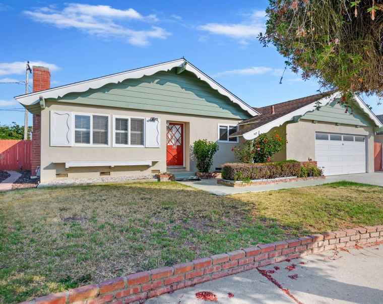 Photo of 52 Deerhurst Dr Goleta, CA 93117
