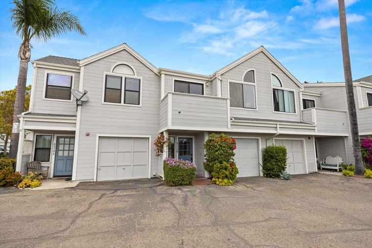 Photo of 4519 Carpinteria Ave #B Carpinteria, CA 93013