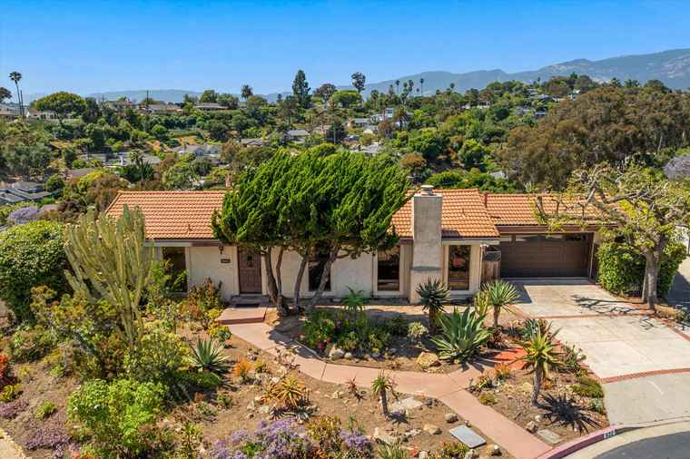 Photo of 622 Sunrise Vista Way Santa Barbara, CA 93109
