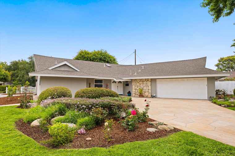 Photo of 5668 Encina Rd Goleta, CA 93117
