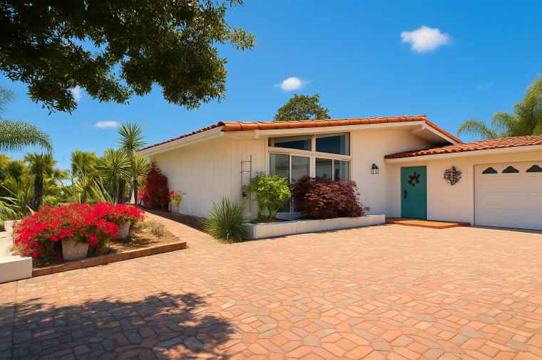 Photo of 805 Margo St Santa Barbara, CA 93109