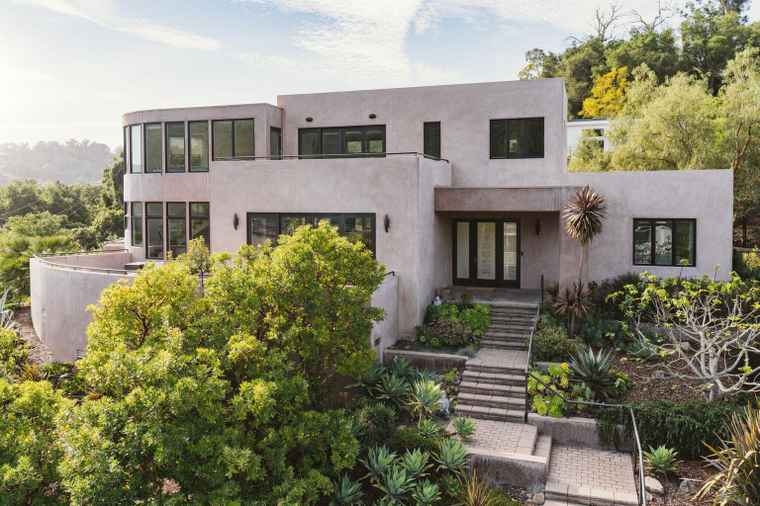 Photo of 331 Sherman Rd Santa Barbara, CA 93103