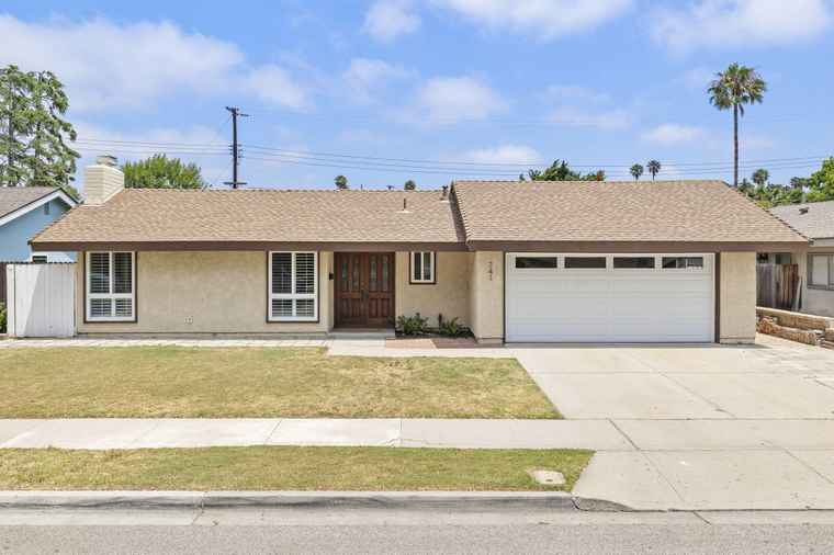 Photo of 741 Kentwood Dr Oxnard, CA 93030