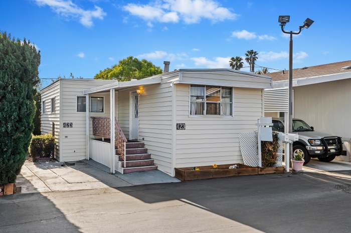 7465 hollister sales ave