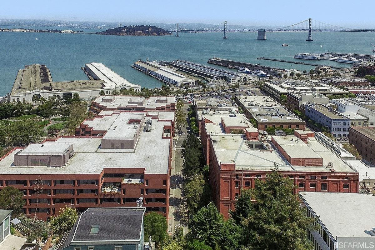 202 - V Union St, San Francisco, CA 94133