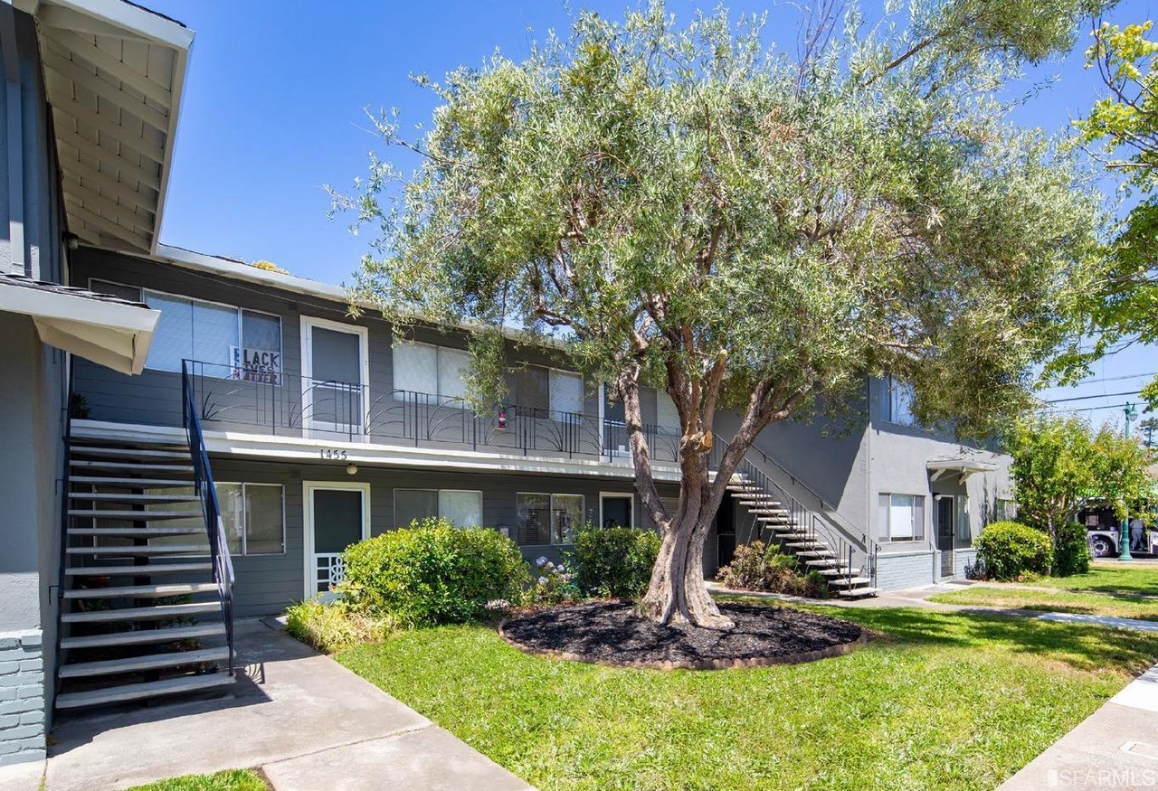 1455 Bay St, Alameda, CA 94501  MLS# 421585847  Redfin