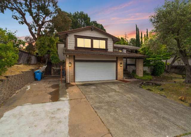 Property at 138 Parkhaven Dr, Vallejo, CA 94591, 4 beds, 2.5 baths