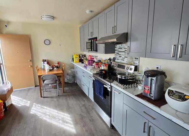 Property at 2432 Pine Ave, San Pablo, CA 94806, 5 beds, 4 baths