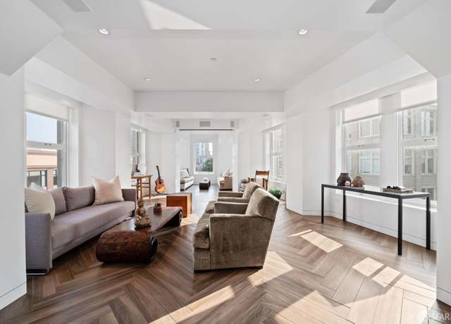 Property at 1615 Broadway #5, Oakland, CA 94612, 2 beds, 2.5 baths