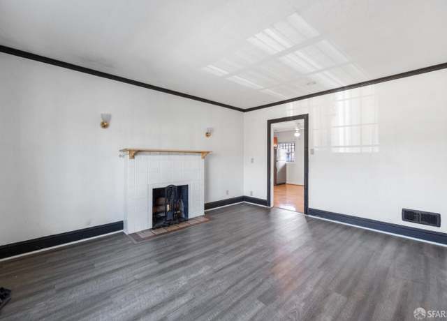 Property at 7851 Holly St, Oakland, CA 94621, 2 beds, 1 bath