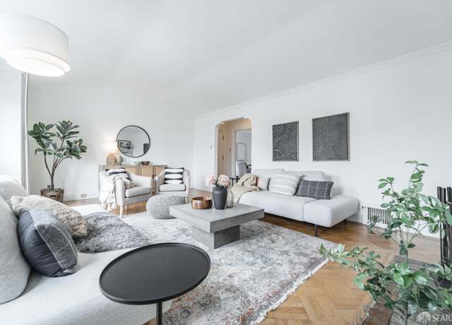 Property at 2212 15th Ave, San Francisco, CA 94116, 2 beds, 1 bath