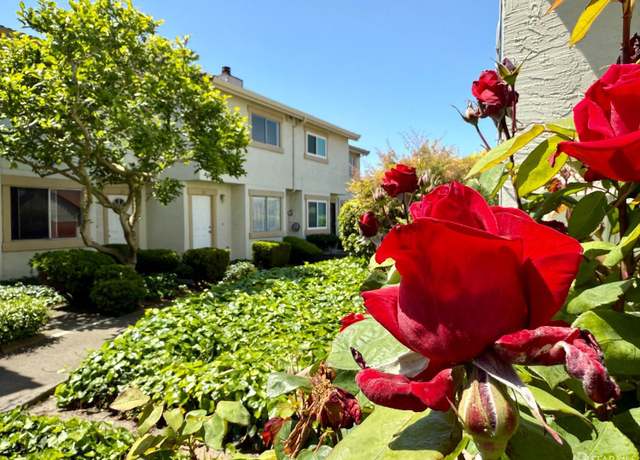 Property at 30 Sheffield Ct, San Pablo, CA 94806, 2 beds, 1.5 baths
