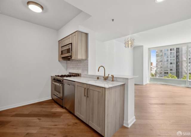 Property at 401 Harrison St Unit 4E, San Francisco, CA 94105, 1 bed, 1 bath