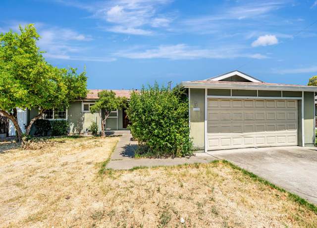 Property at 942 E Yorkshire Dr, Stockton, CA 95207, 3 beds, 2 baths