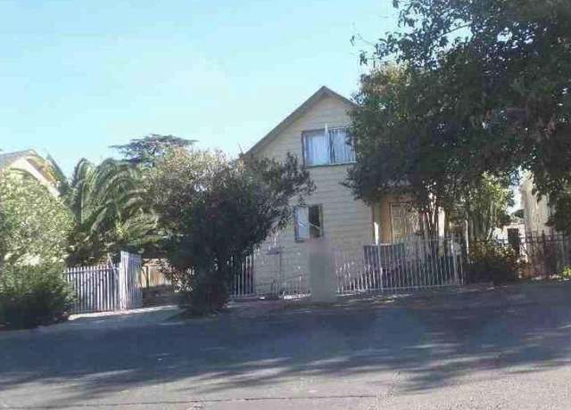 Property at 1516 S Hunter St, Stockton, CA 95206, 4 beds, 2 baths