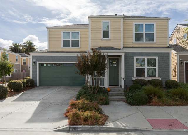 Property at 701 Wood Sorrel Dr, Petaluma, CA 94954, 3 beds, 2.5 baths