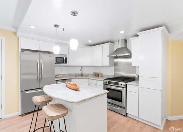 Property at 630 Leavenworth St Unit Grdn, San Francisco, CA 94109, 1 bed, 2 baths