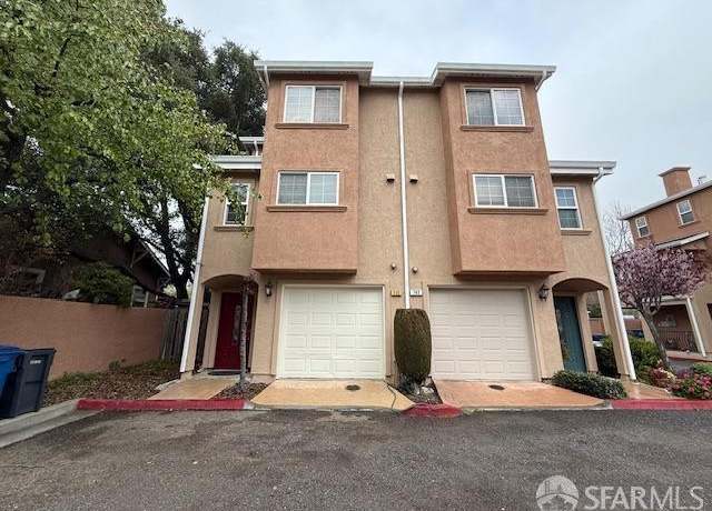 Property at 712 Oneil Cmn, Hayward, CA 94544, 2 beds, 2.5 baths