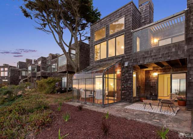 Property at 274 Beachview Ave #16, Pacifica, CA 94044, 3 beds, 2.5 baths