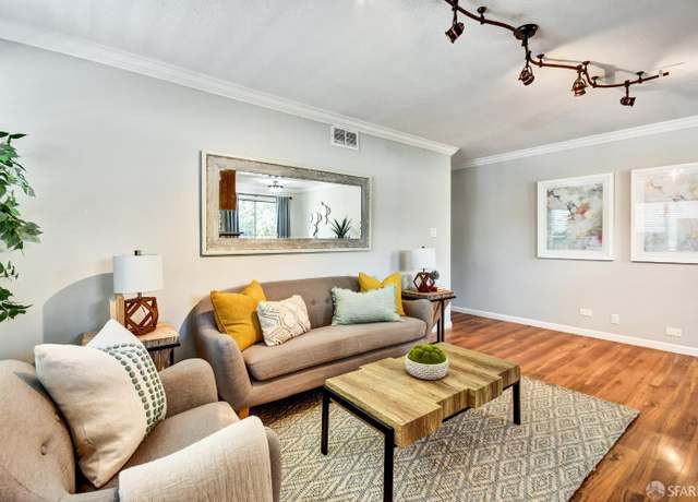 Property at 329 Blossom Hill Rd #4, San Jose, CA 95123, 2 beds, 1 bath
