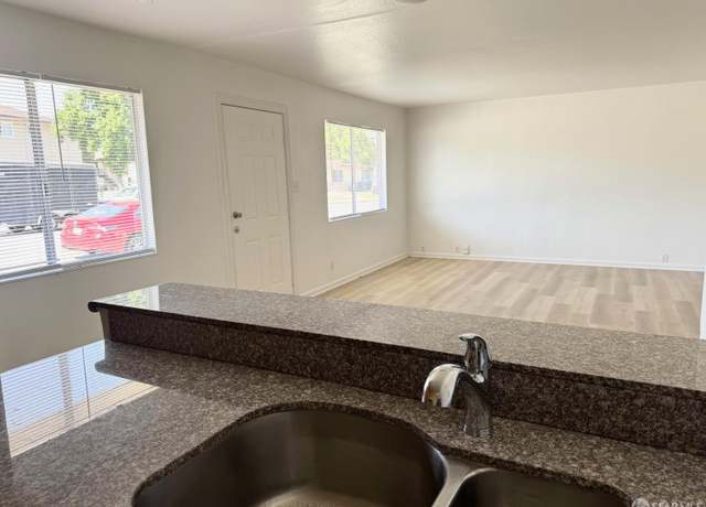 Property at 1200 Lemontree Way #1, Antioch, CA 94509, 2 beds, 1 bath