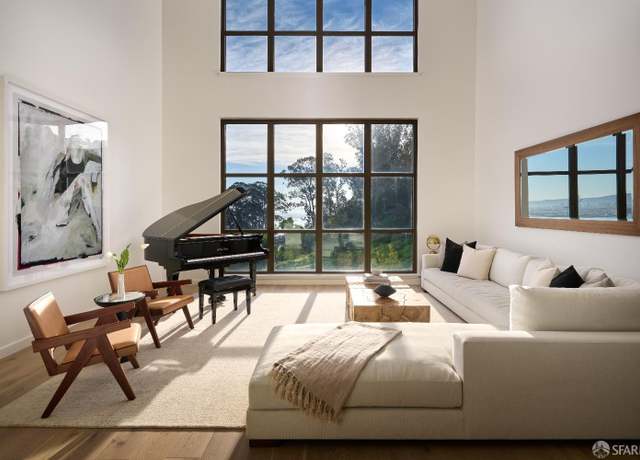 Property at 38 Meadow Dr #4, San Francisco, CA 94130, 2 beds, 2.5 baths