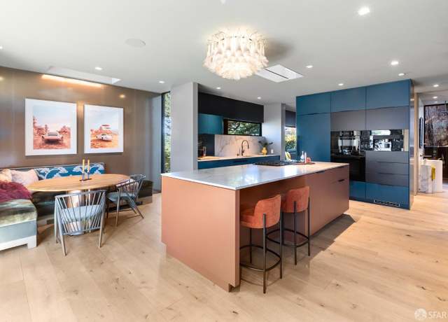 Property at 335 Diamond St, San Francisco, CA 94114, 3 beds, 3 baths