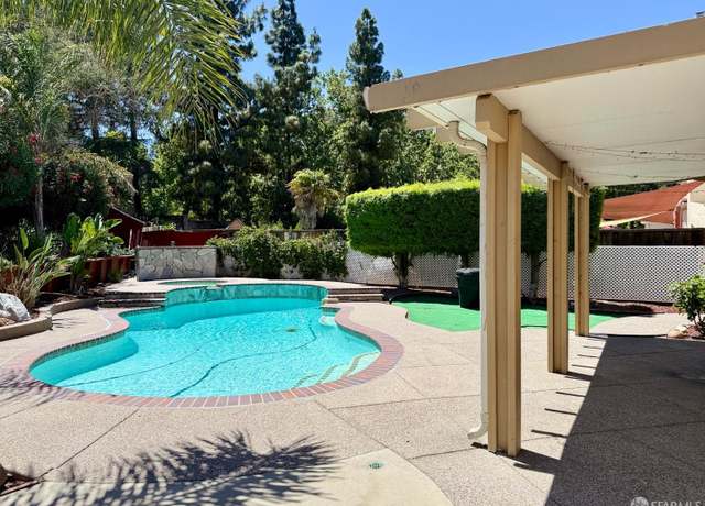 Property at 4400 Elk Dr, Antioch, CA 94531, 3 beds, 2.5 baths