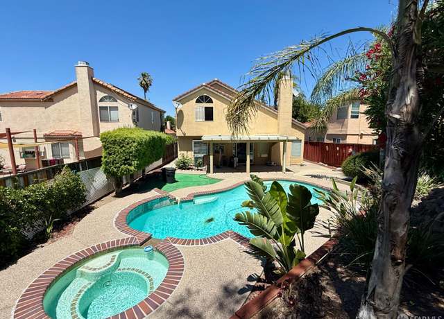 Property at 4400 Elk Dr, Antioch, CA 94531, 3 beds, 2.5 baths