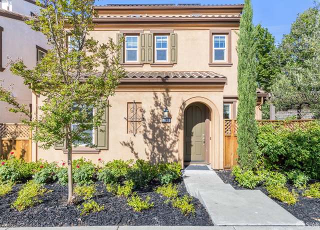 Property at 3069 Vittoria Loop, Dublin, CA 94568, 5 beds, 4 baths